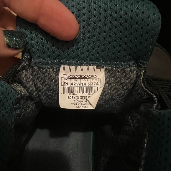 Lowa hiking boots - Picture 4 of 5